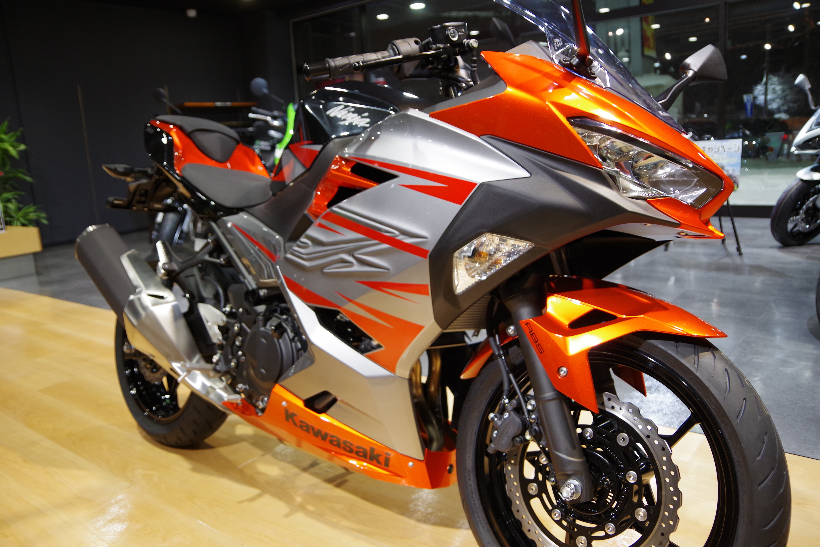 Ninja250 400カラバリ カワサキ プラザ札幌白石