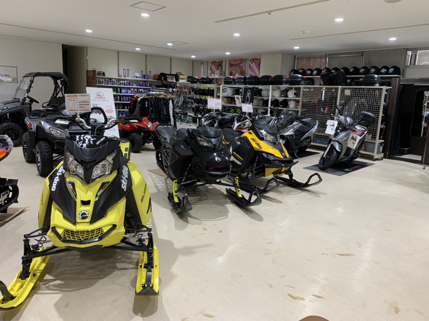 中古スノーモービルを掘り出しました スタッフブログ イーグルモーターサイクル 北海道札幌市