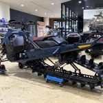 2025 SUMMIT X165 EXPERT 10.25ディスプレイ